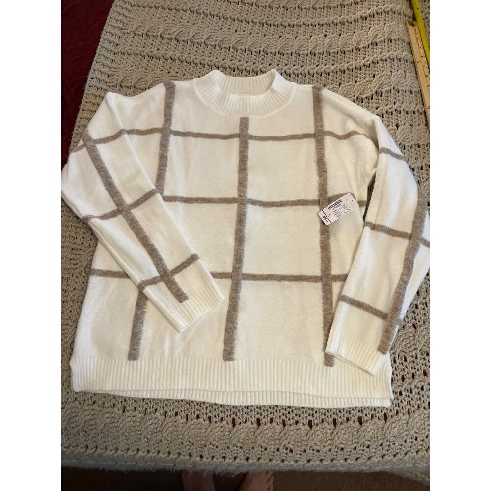 Womens‎ Peyton Primrose Large Acrylic Blend Sweater With Taupe 3D  Plaid Pattern